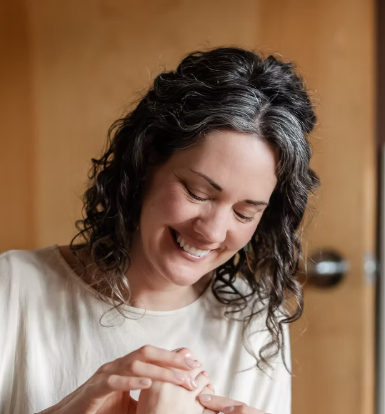 Jailin Bertolin, Rising Wellness Reflexology